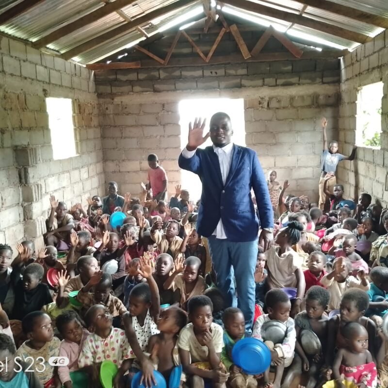 AJUDA MISSIONÁRIA PARA ÁFRICA